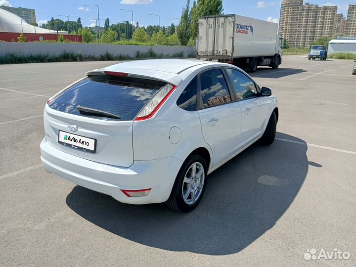 Ford Focus 1.6 AT, 2011, 203 000 км