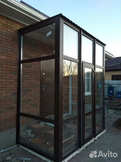 Rehau. Пластиковые окна, остекление входной группы