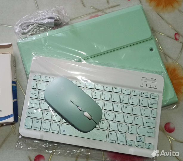 Чехол iPad 10.2 с клавиатурой и мышкой