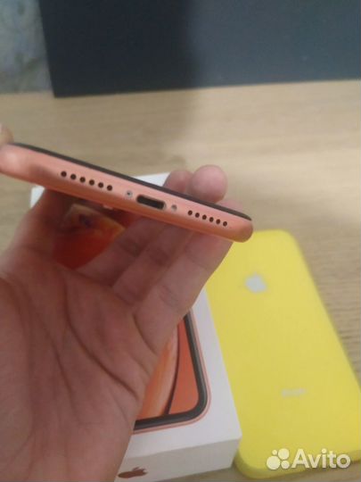 Телефон iPhone хр