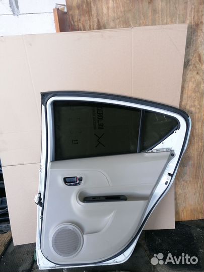 Дверь боковая на Toyota Aqua NHP10