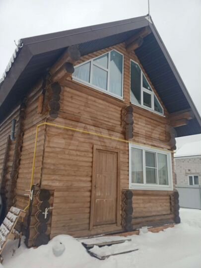 Дом 100 м² на участке 8 сот.