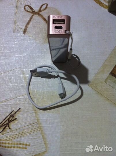 Внешний аккумулятор(Power Bank) на мобильн телефон