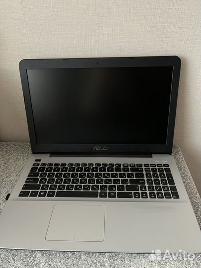 Ноутбук Asus R556Q