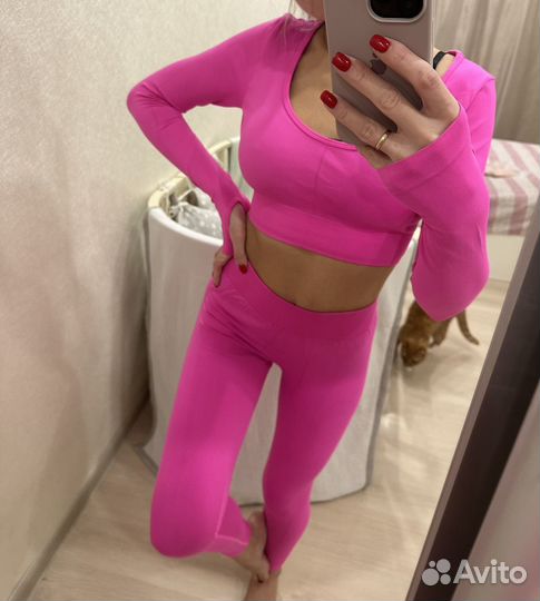 Спортивный костюм женский