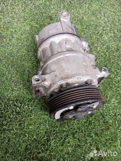 Компрессор кондиционера Фольксваген Гольф