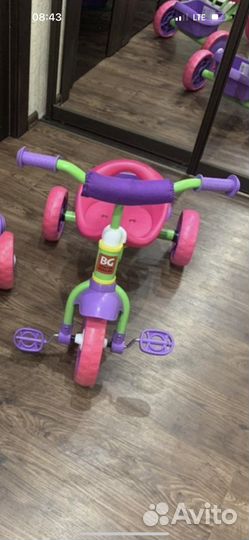 Трехколесный велосипед