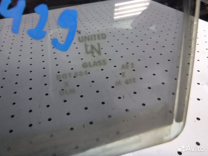 Стекло двери задней левой Mazda 6 GG