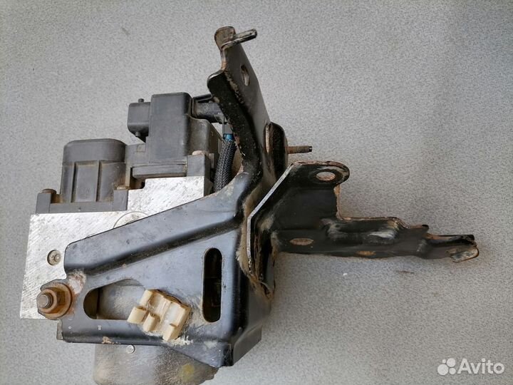 Блок ABS (насос) для Nissan Primera P12 2002-2007