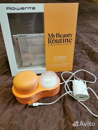 Ультразвуковая щётка для очищения кожи лица