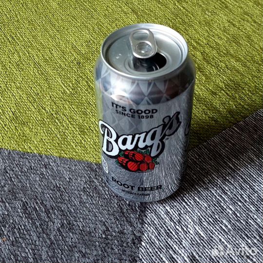 Банка американское корневое пиво Barq's Root Beer