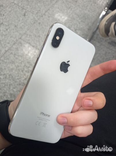 iPhone Xs, 64 ГБ