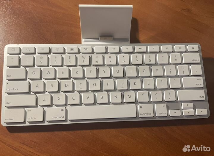 Apple iPad Keyboard Dock