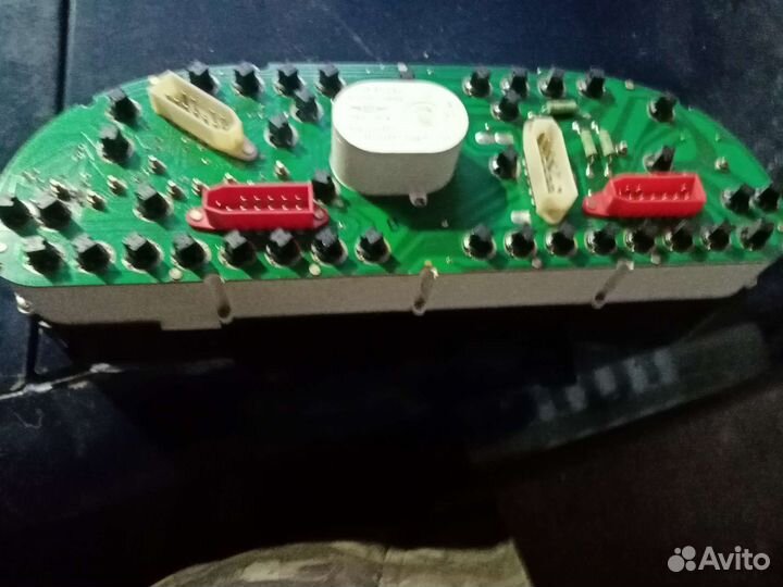 Щиток приборов Волга. Газель