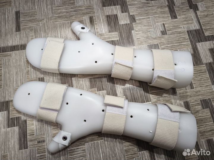 Тутор жёсткий на лучезапястный сустав, новый