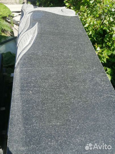 Мраморные памятники от производителя