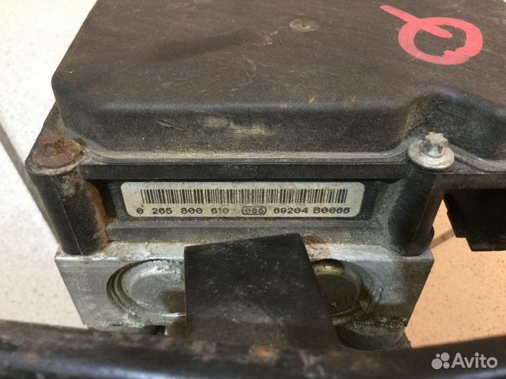 Блок ABS (насос) Nissan Qashqai J10 MR20DE