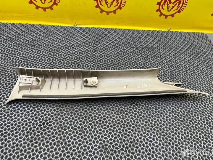 Обшивка стойки передняя левая Chrysler Pacifica