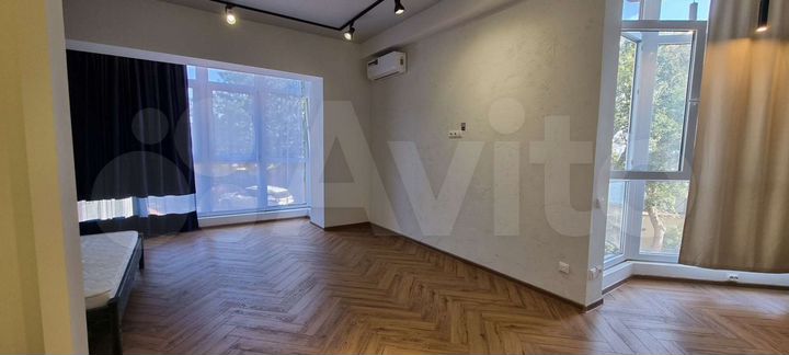 Квартира-студия, 50 м², 1/10 эт.