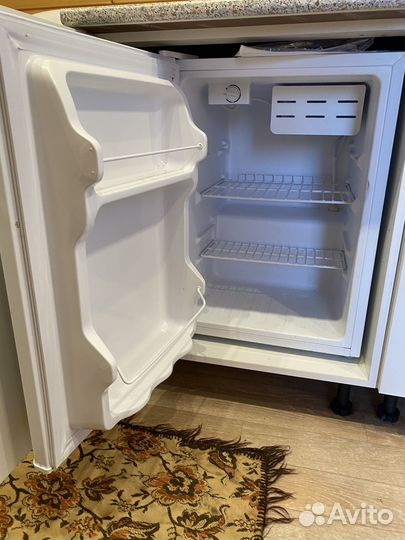 Холодильник бу маленький