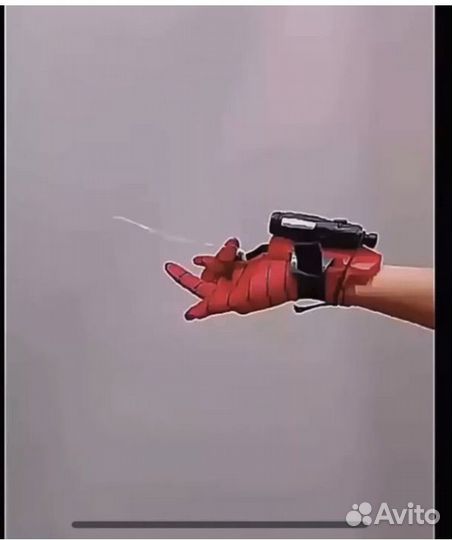 Перчатка человека паука со стрелами новая