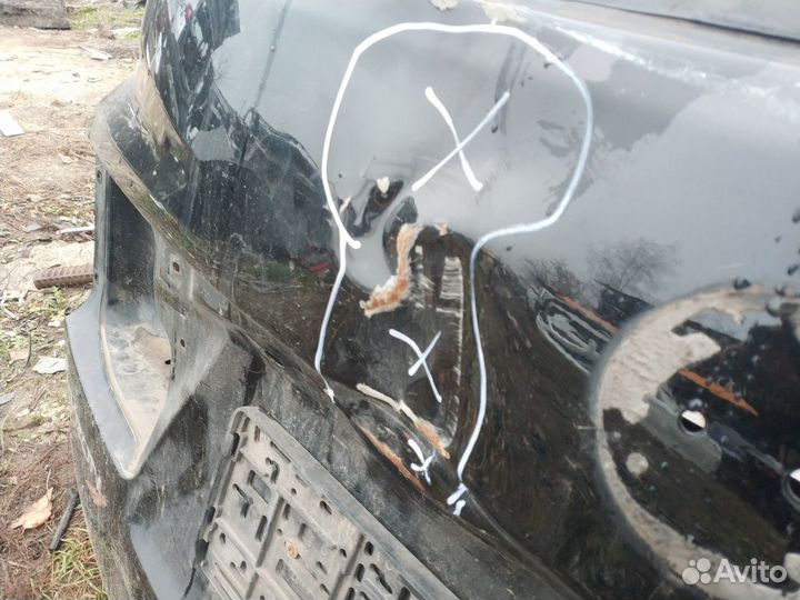 Дверь багажника Сан Енг Кайрон