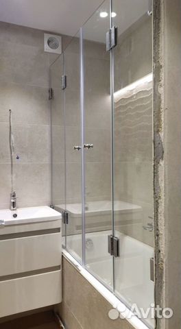 Стеклянные ограждения для душевой кабины