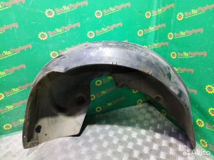 Подкрылок передний правый Volvo S60 седан 2.8 2000