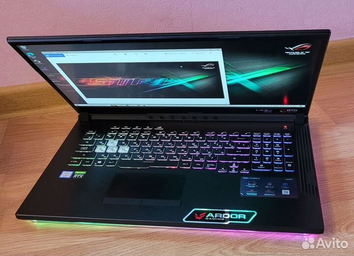 Asus Rog strix 17.3 дюйма с 8 гигами видеокартой