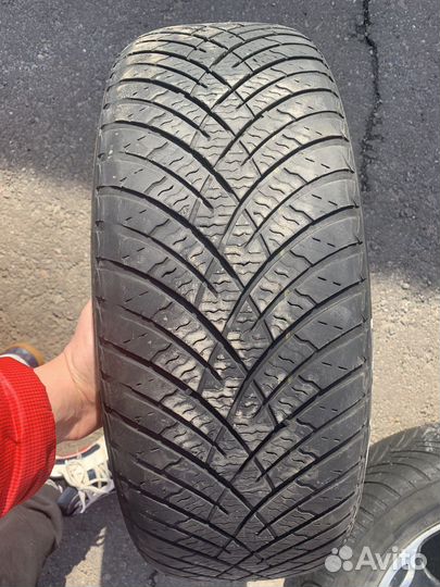 DoubleStar DLA01 215/60 R17 96H
