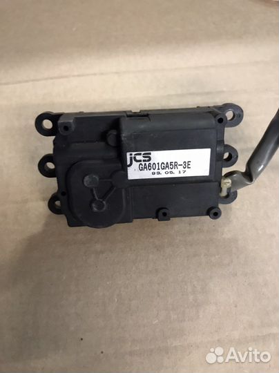 Моторчик заслонки отопителя Mazda 626GE