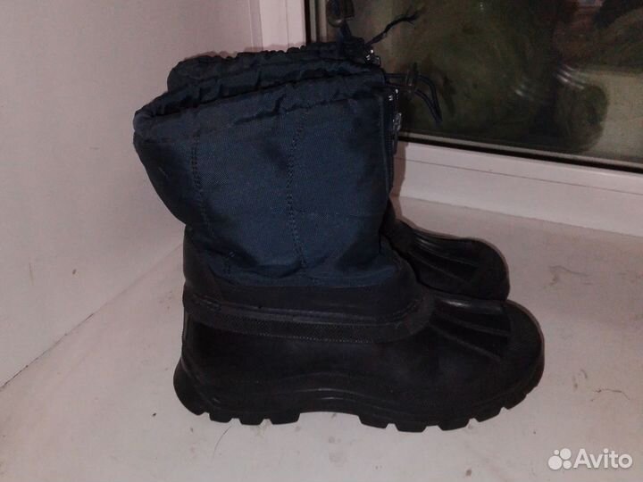 Резиновые ботинки