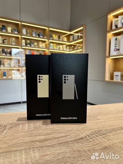 Samsung Galaxy S24 Ultra, 12/256 ГБ