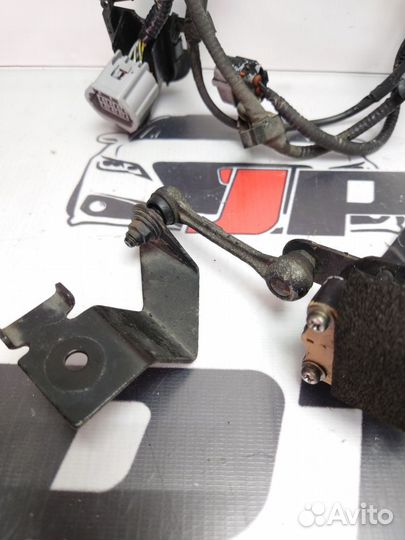 Датчик положения кузова Mazda 3 BK рестайлинг (200