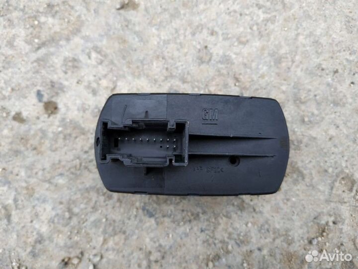 Блок управления стеклоподъемниками Opel Corsa D