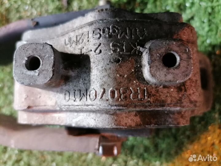 Опора двигателя (подушка двс) 6G92-6L063 Volvo V70