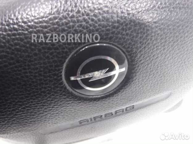 Подушка безопасности в руль