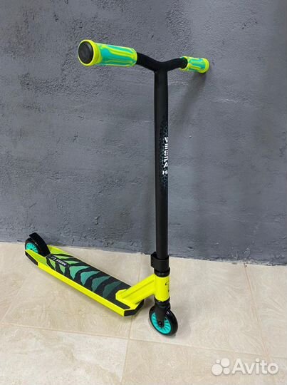 Самокат трюковой Vespa XL