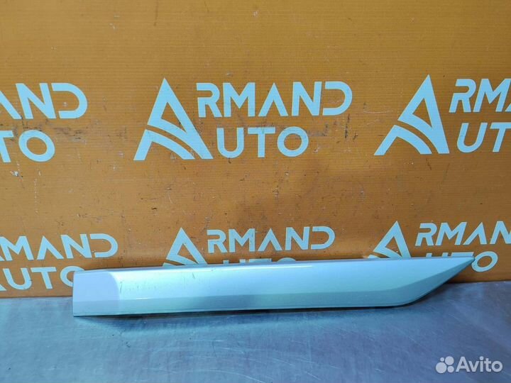 Накладка молдинга двери задняя левая Mitsubishi