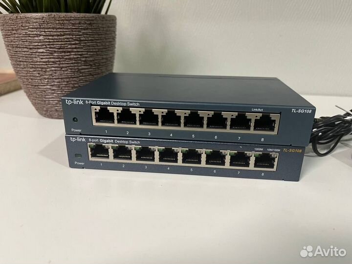 Коммутатор TP-Link TL-SG108 (хаб на 8 портов)