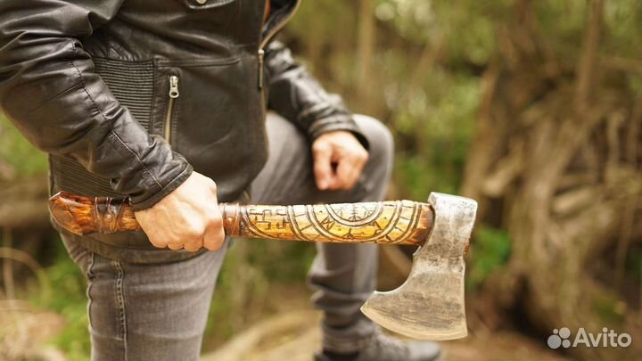 Топор ручной работы