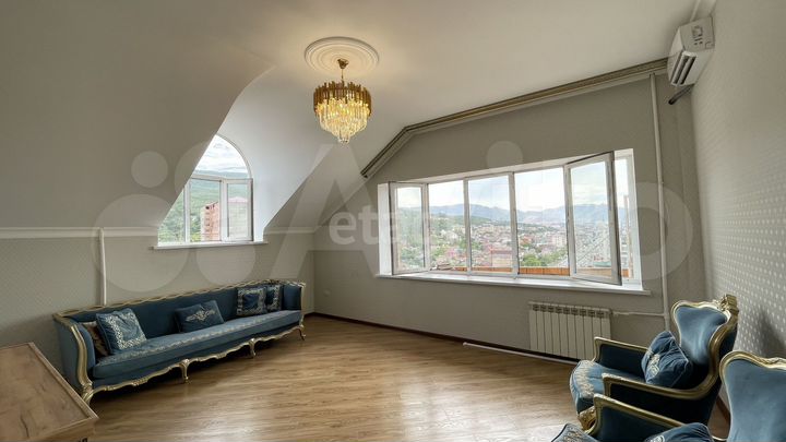 2-к. квартира, 70 м², 13/13 эт.