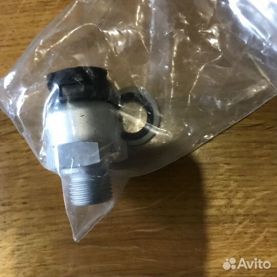 Датчик давления воздуха в пневмоподушке
