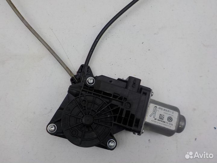 Стеклоподъемник Volkswagen Polo (Sed RUS) 2015