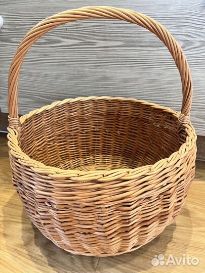 Корзина плетеная