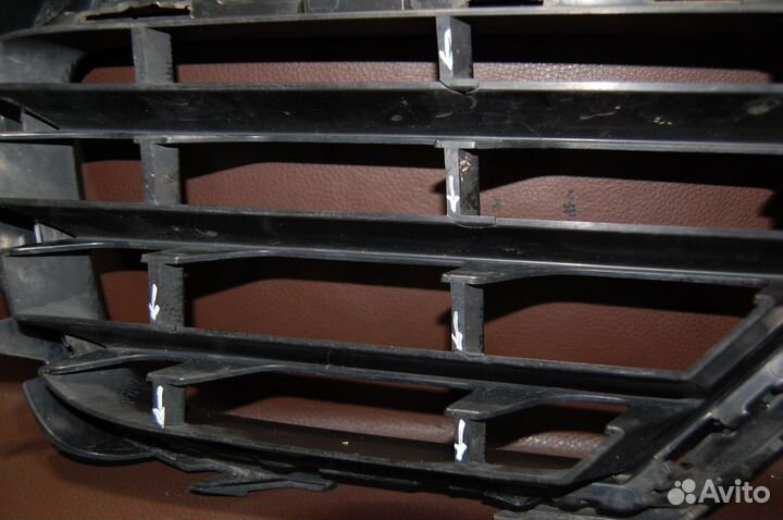 Решетка бампера переднего - Volkswagen Touareg 2