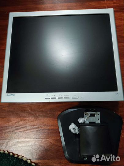 Монитор с эффектом погружения в 2005 год