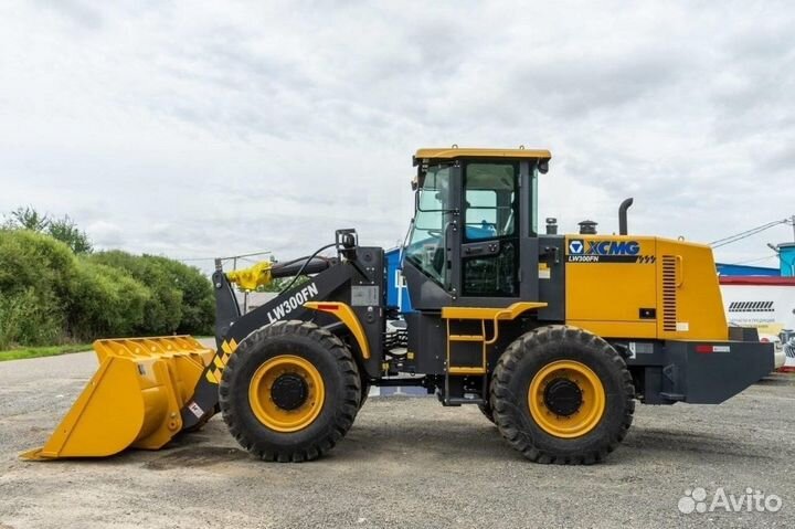 Фронтальный погрузчик XCMG LW300FN, 2023