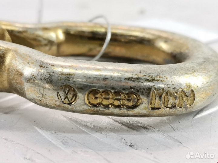 Крюк буксировочный Volkswagen Golf 3 2000