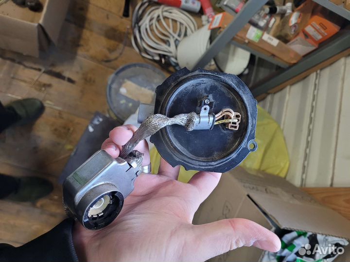 Блок розжига ксенона d2r nissan